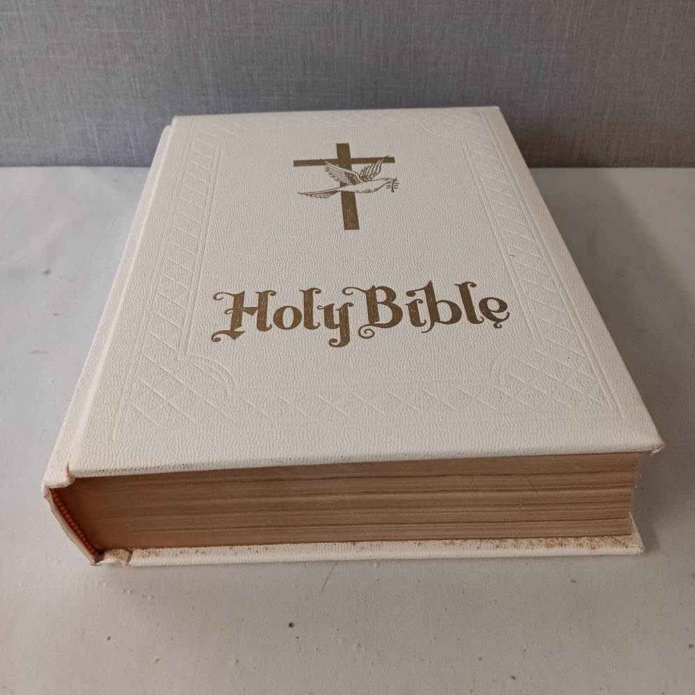 New American Catholic Bible LARGE White Leatherette Hardcover 1971 Record NAB